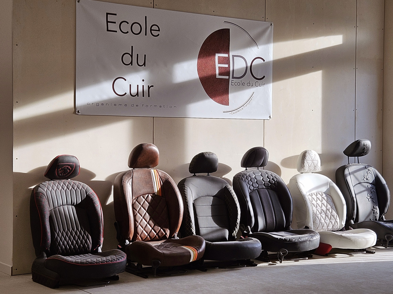 Logo EDC et sièges Nov 24 (1)